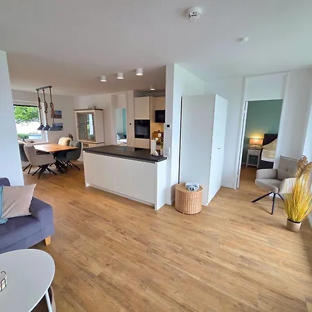 Hohes Ufer Moewennest * Hohwacht