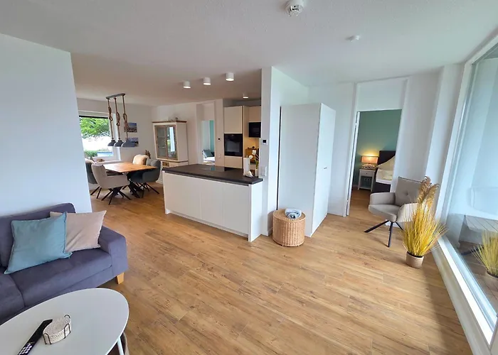 Hohes Ufer Moewennest * Hohwacht